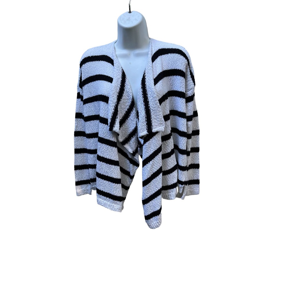 Ambercrombie kids wrap sweater size medium (12)